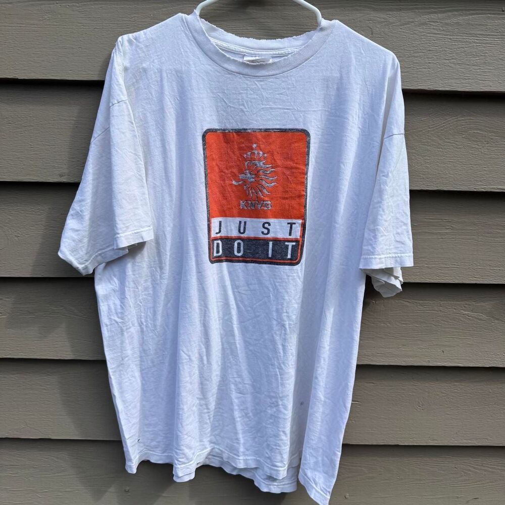Nike Men's White T-shirt